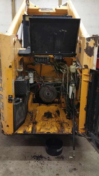 1840 case skid steer hydraulic oil|case 1840 hydraulic oil type.